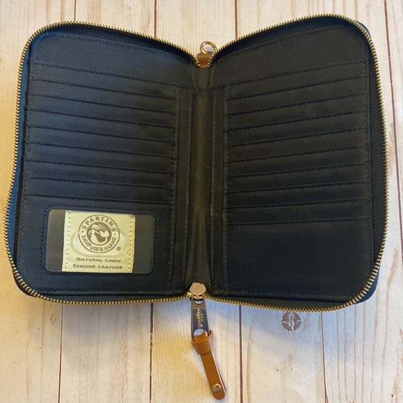 SPARTINA 449 Elfrida Navy Orange Paisley Linen Leather Wristlet - Picture 4 of 9